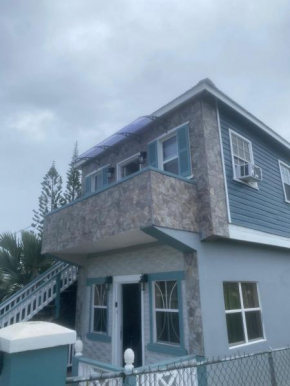 Adama Suites Studio 1B